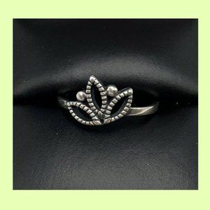 Vintage 925 Sterling Silver Lotus Ring
